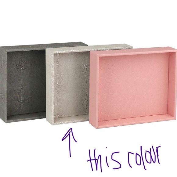 HofferRuffer - Deco Tray - Cream Shagreen - Picture 3 of 8